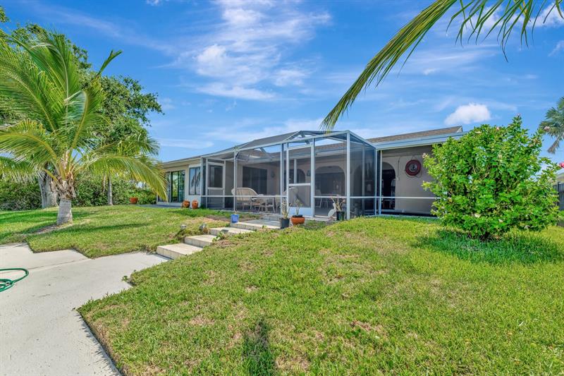 Image 31 of 41 For 1701 Bayshore Dr