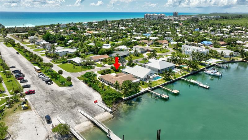 Image 40 of 41 For 1701 Bayshore Dr
