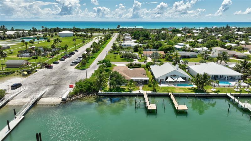 Image 41 of 41 For 1701 Bayshore Dr