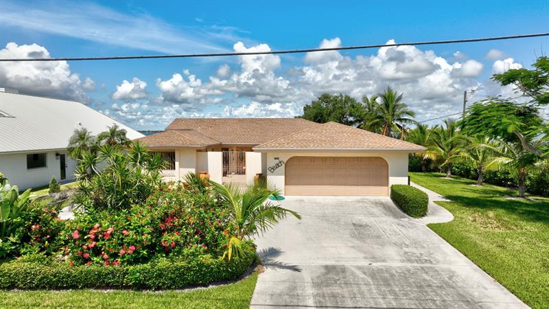 Image 6 of 41 For 1701 Bayshore Dr