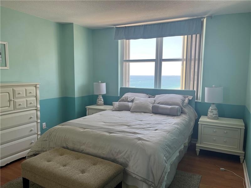 Image 16 of 30 For 101 Briny Ave  2402