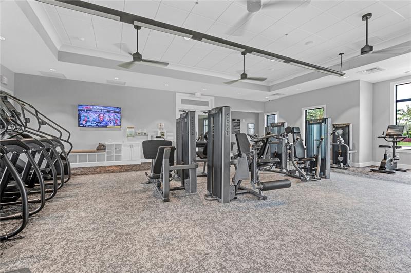 Image 58 of 71 For 4566 Silverwood Ln N