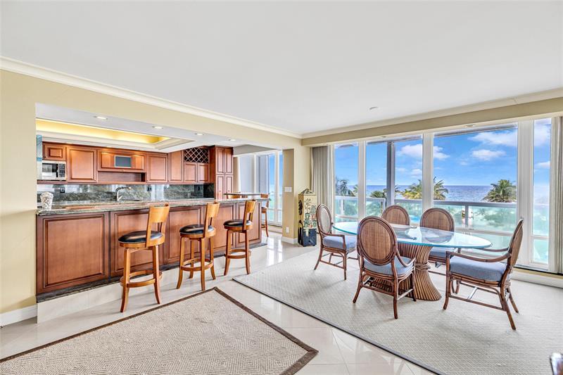 Image 10 of 29 For 2100 Ocean Ln  411