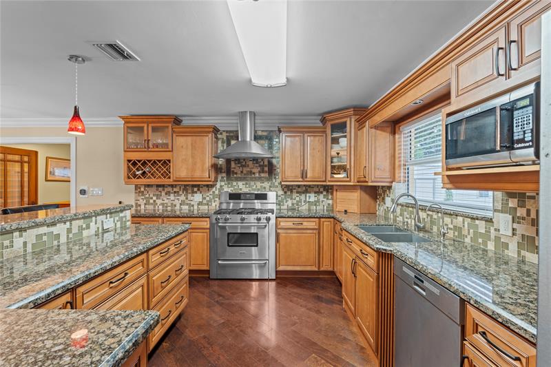 Image 15 of 43 For 5531 196th Ln