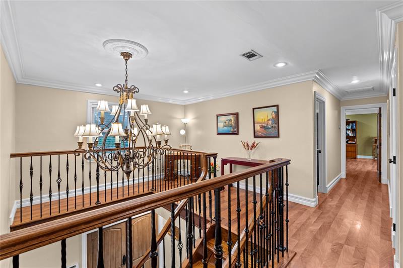 Image 18 of 43 For 5531 196th Ln