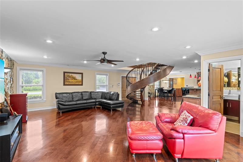 Image 6 of 43 For 5531 196th Ln