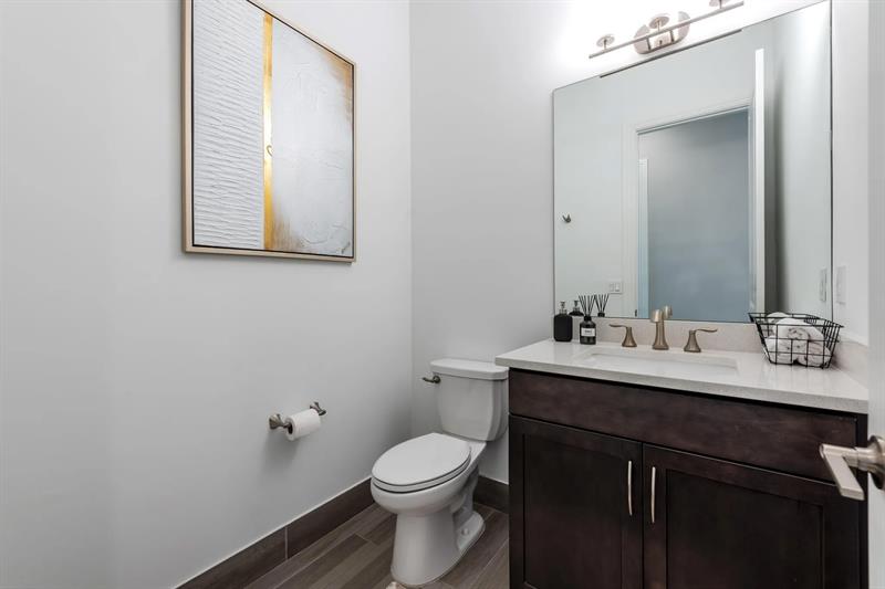Image 17 of 35 For 8948 Grand Prix Ln