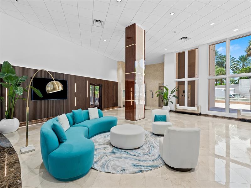 Image 25 of 39 For 4100 Galt Ocean Drive  109