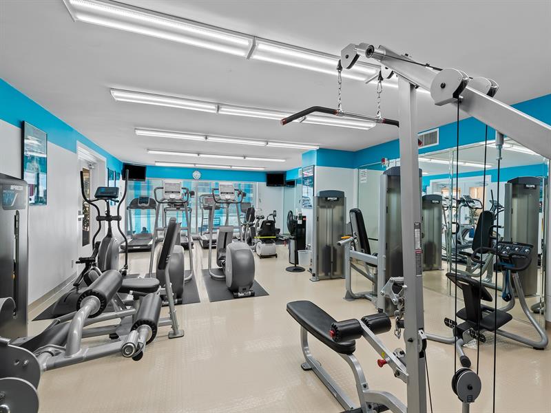 Image 27 of 39 For 4100 Galt Ocean Drive  109