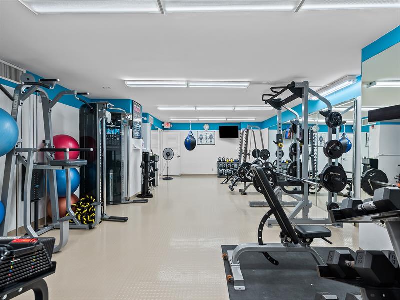 Image 29 of 39 For 4100 Galt Ocean Drive  109