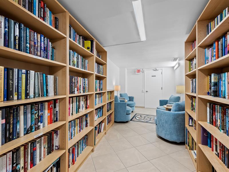 Image 37 of 39 For 4100 Galt Ocean Drive  109