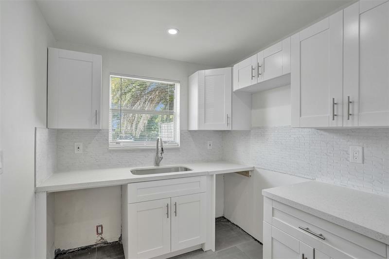 Image 8 of 25 For 4130 61st Ave