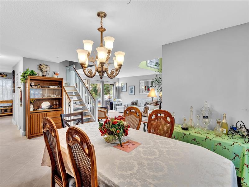 Image 19 of 99 For 11240 Reveille Rd