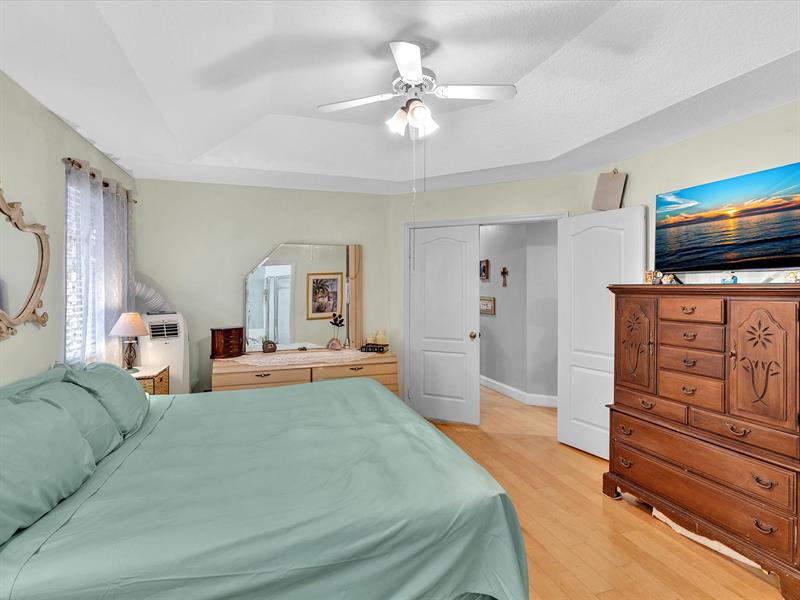 Image 34 of 99 For 11240 Reveille Rd