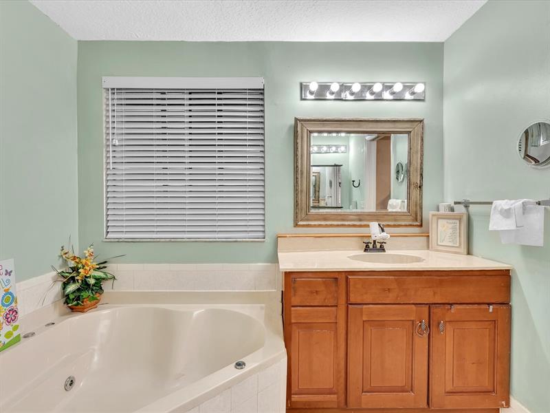 Image 39 of 99 For 11240 Reveille Rd