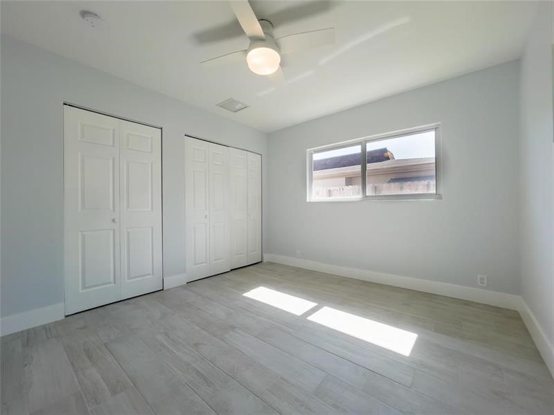 Image 4 of 18 For 831 7th St  