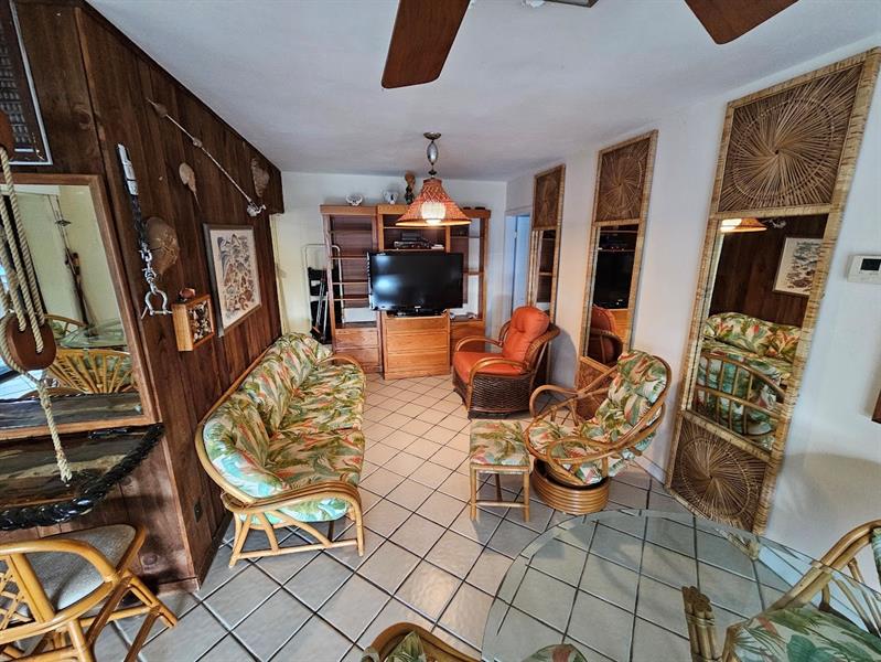 Image 24 of 79 For 817 5th St  