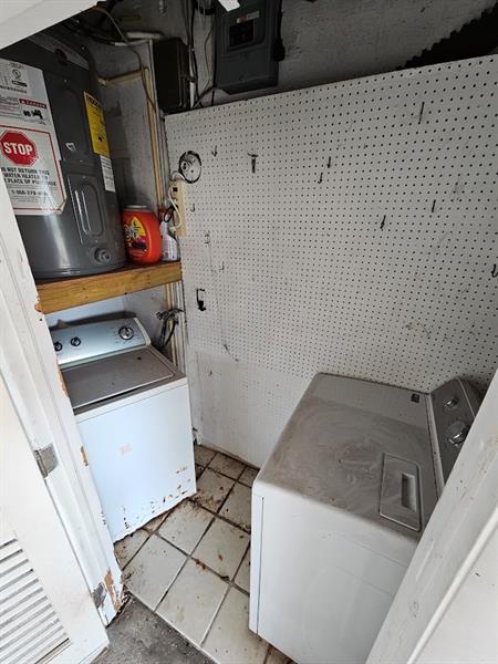 Image 39 of 79 For 817 5th St  