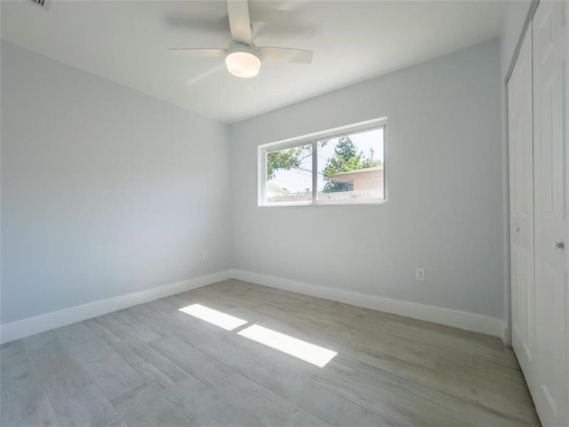Image 13 of 29 For 833 7th St  