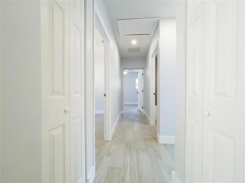 Image 18 of 29 For 833 7th St  