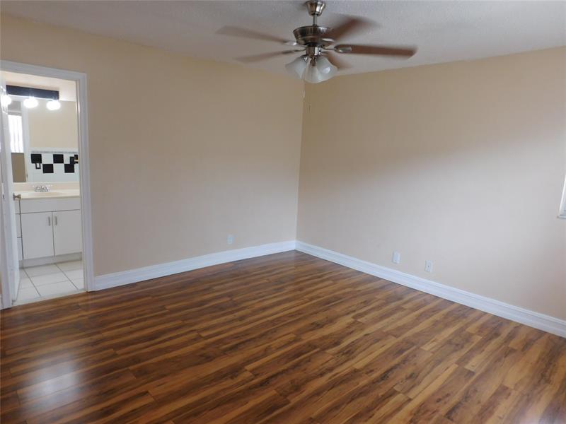 Image 13 of 32 For 836 80th Ave
