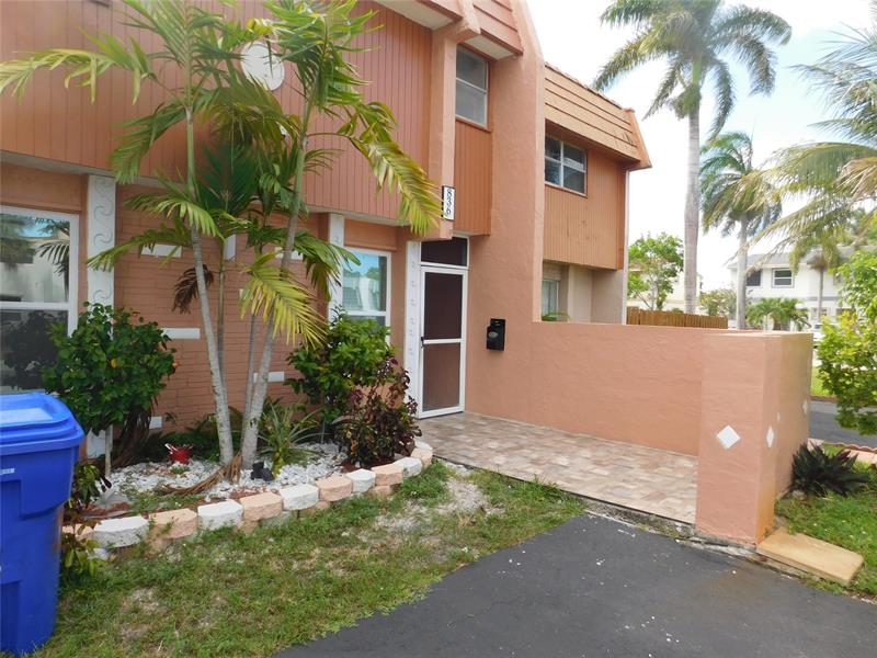 Image 4 of 32 For 836 80th Ave