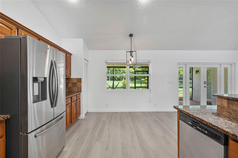 Image 17 of 77 For 9101 Southern Orchard Rd