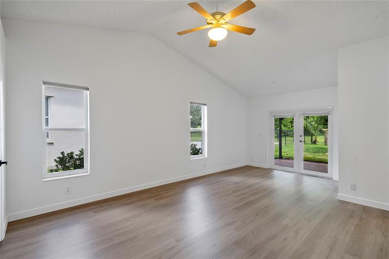 Image 22 of 77 For 9101 Southern Orchard Rd