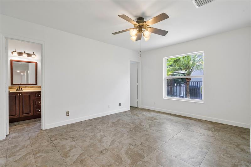Image 36 of 77 For 9101 Southern Orchard Rd