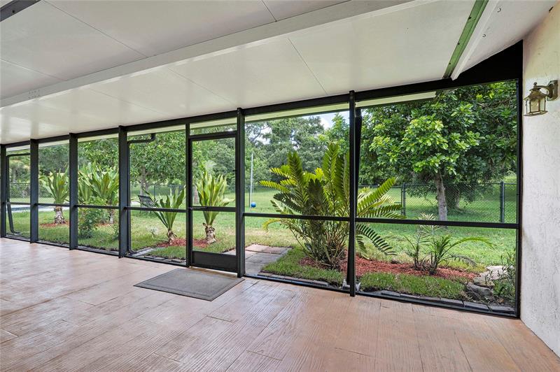 Image 39 of 77 For 9101 Southern Orchard Rd