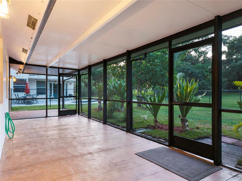 Image 40 of 77 For 9101 Southern Orchard Rd