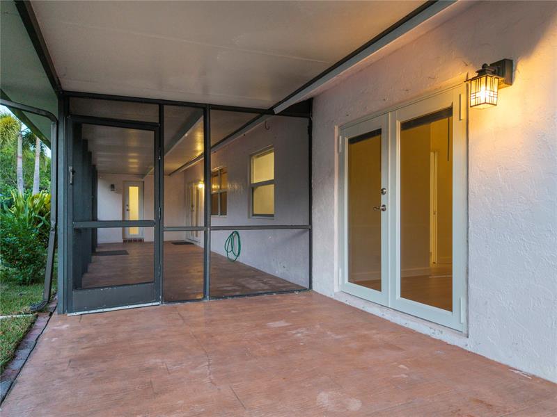 Image 41 of 77 For 9101 Southern Orchard Rd