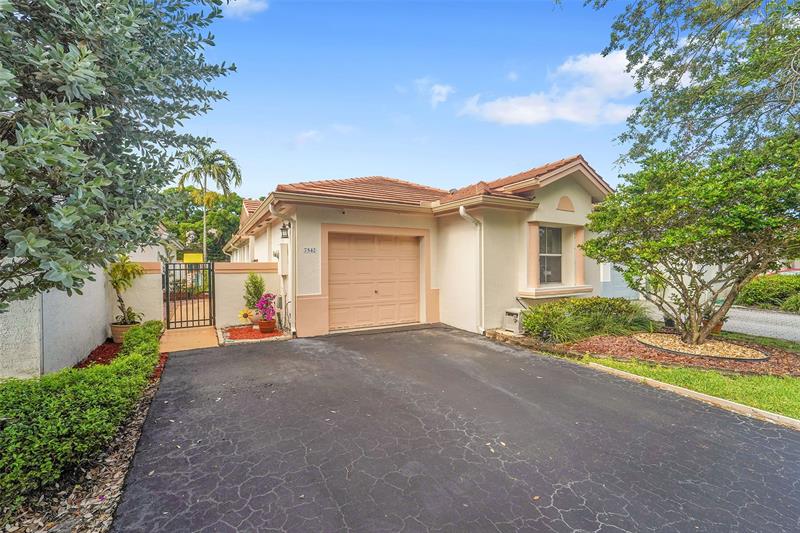 Details for 7542 3rd St  , Plantation, FL 33317