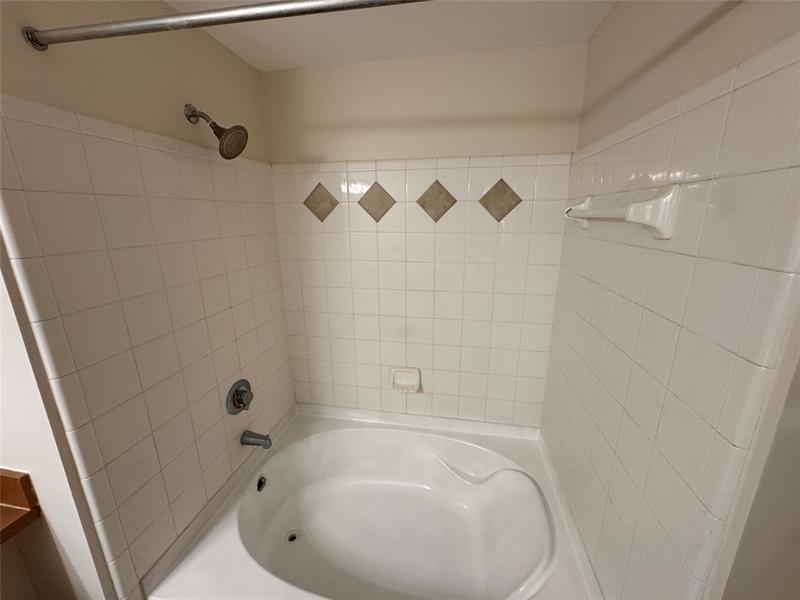 Image 15 of 15 For 2042 Alta Meadows Ln  1710