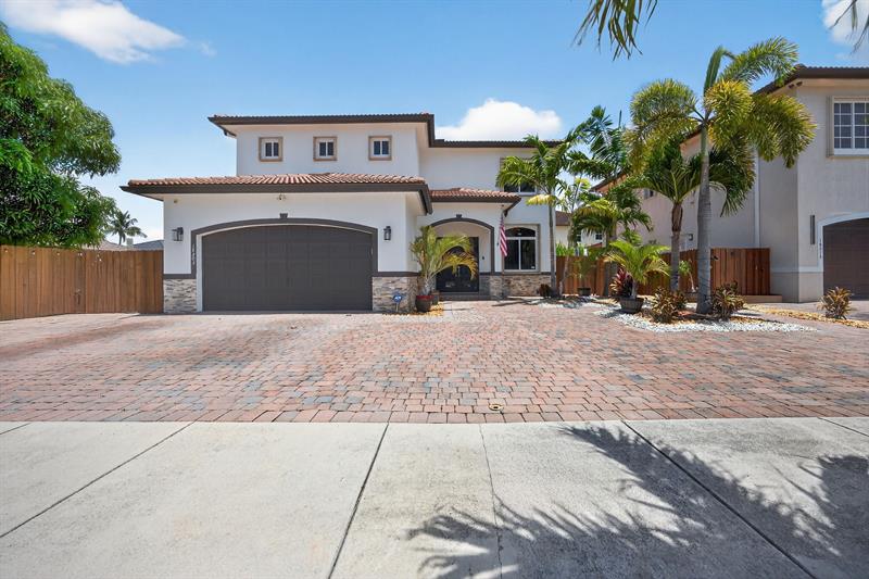Details for 18203 152nd Pl, Miami, FL 33187
