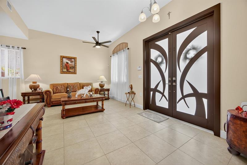 Image 12 of 55 For 18203 152nd Pl