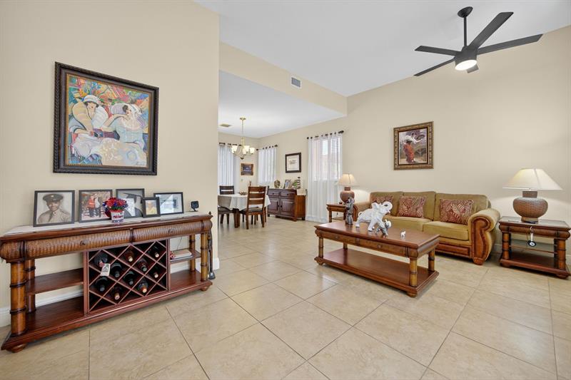 Image 13 of 55 For 18203 152nd Pl