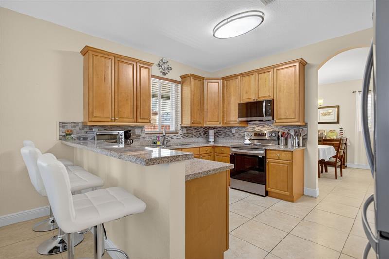 Image 22 of 55 For 18203 152nd Pl