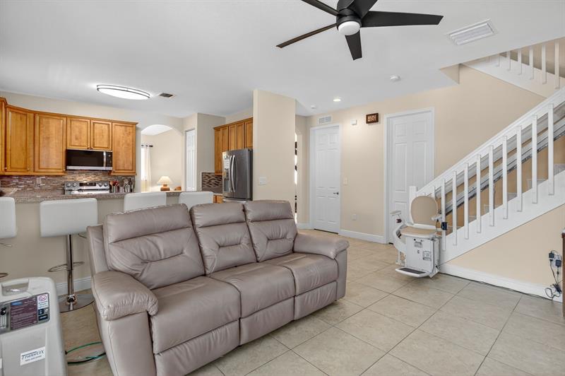 Image 24 of 55 For 18203 152nd Pl
