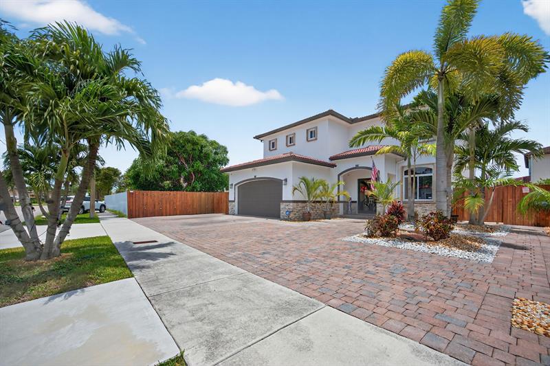 Image 3 of 55 For 18203 152nd Pl