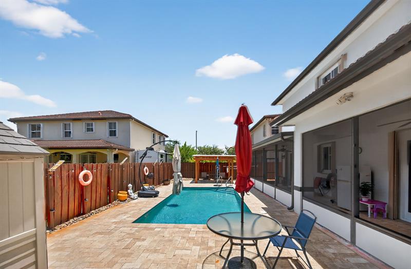 Image 44 of 55 For 18203 152nd Pl