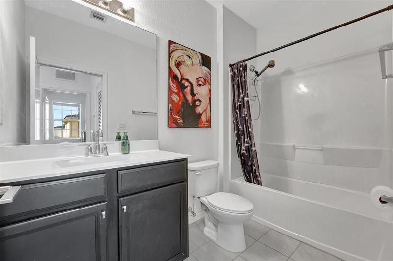 Image 22 of 35 For 4029 11th St  4029