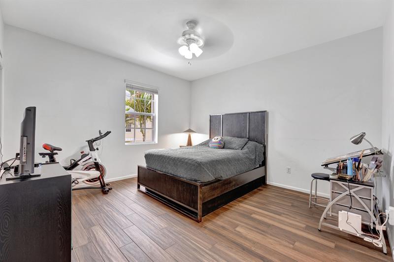 Image 24 of 35 For 4029 11th St  4029