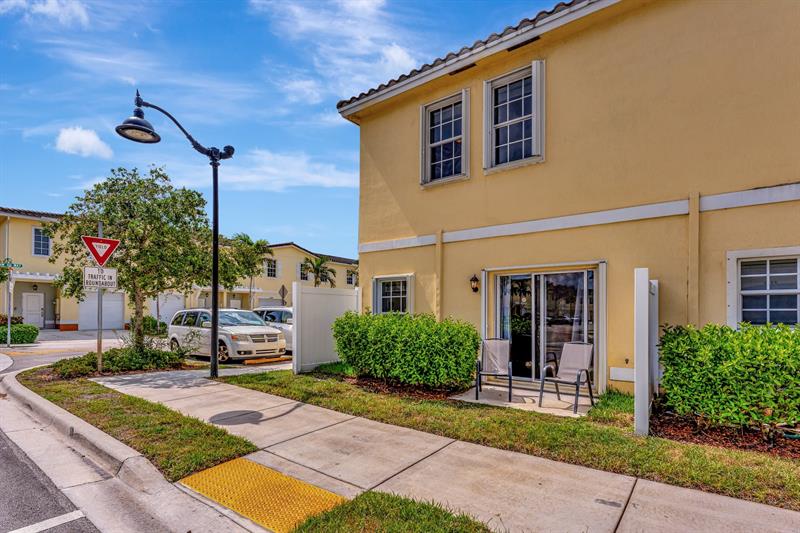 Image 32 of 35 For 4029 11th St  4029