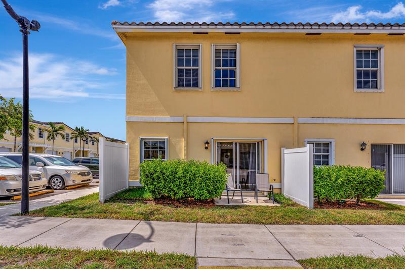 Image 33 of 35 For 4029 11th St  4029