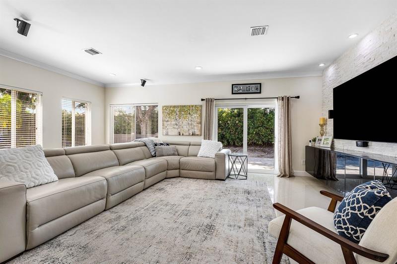 Image 14 of 27 For 4675 12th Pl  4675