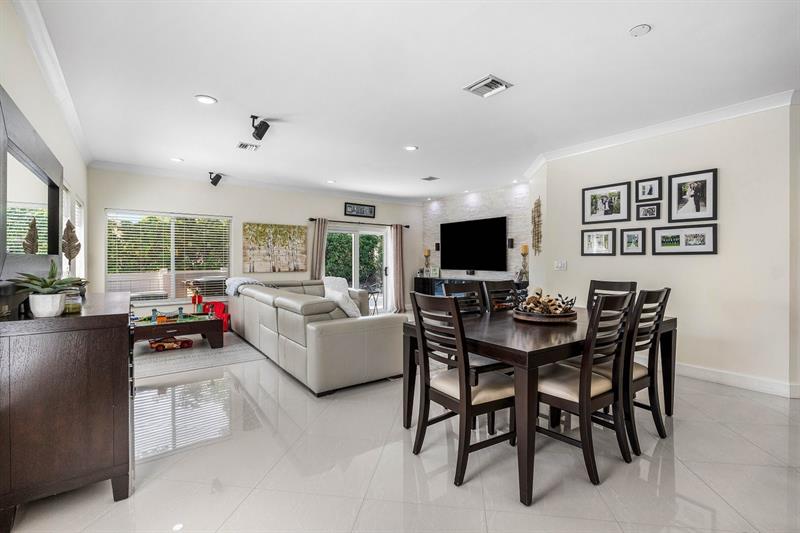 Image 5 of 27 For 4675 12th Pl  4675