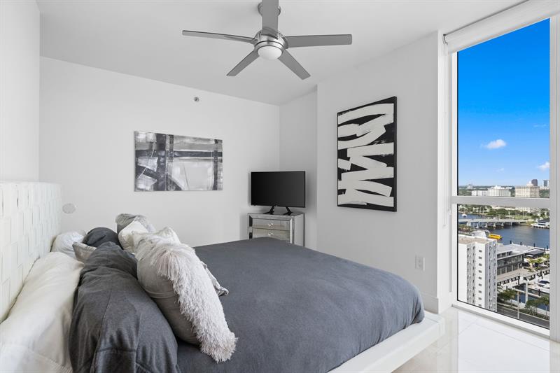 Image 22 of 40 For 101 Fort Lauderdale Beach Blvd  2107