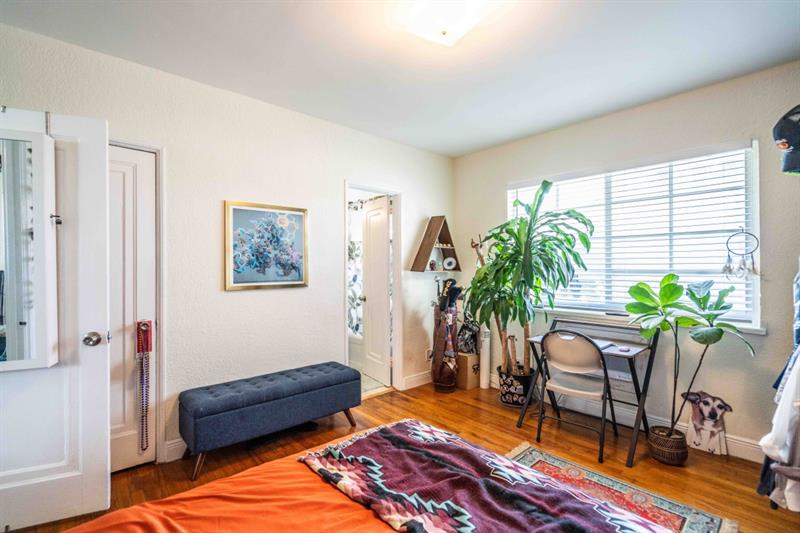 Image 9 of 13 For 6838 Abbott Ave  7