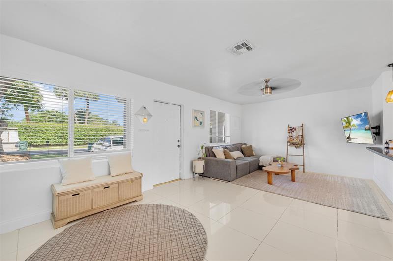 Image 7 of 23 For 6030 6th Ter